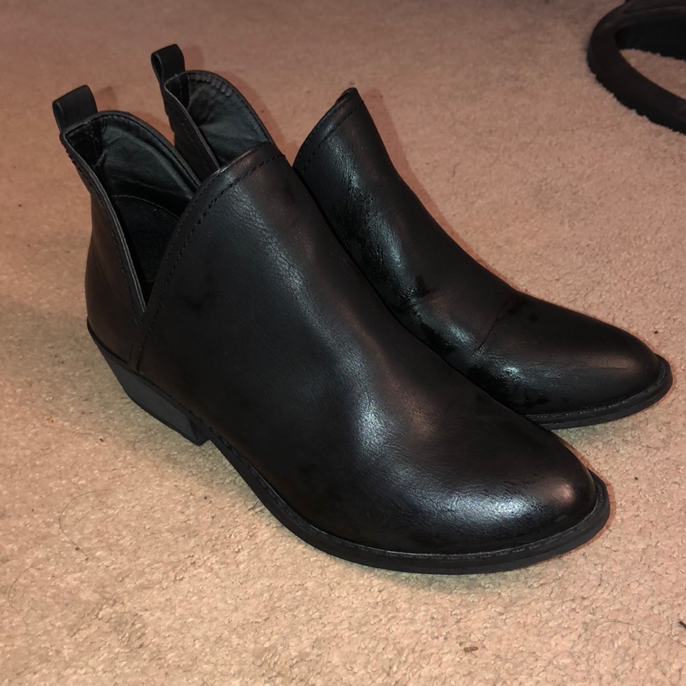 Black ankle booties